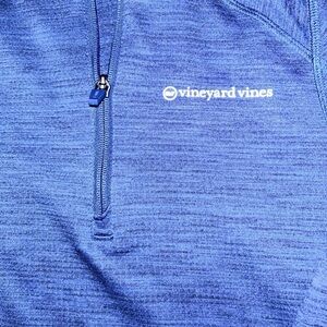 Vineyard Vines Navy Performance Pullover size medium  (12-14) boys